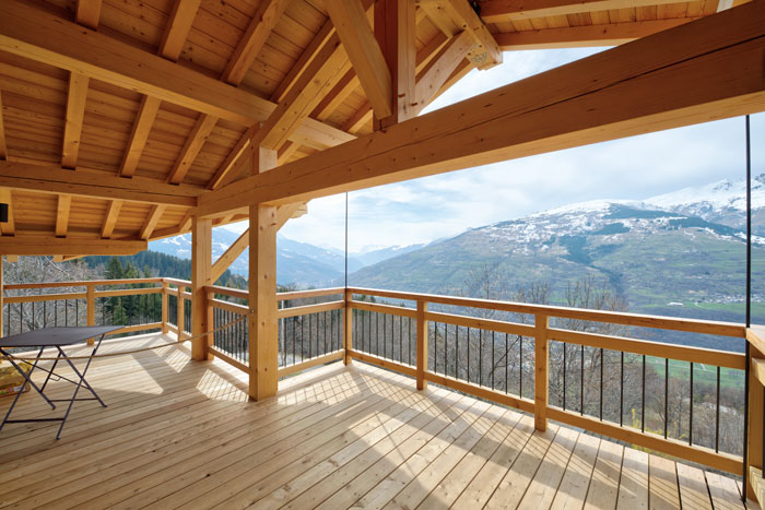 Terrasse abritée et vue imprenable