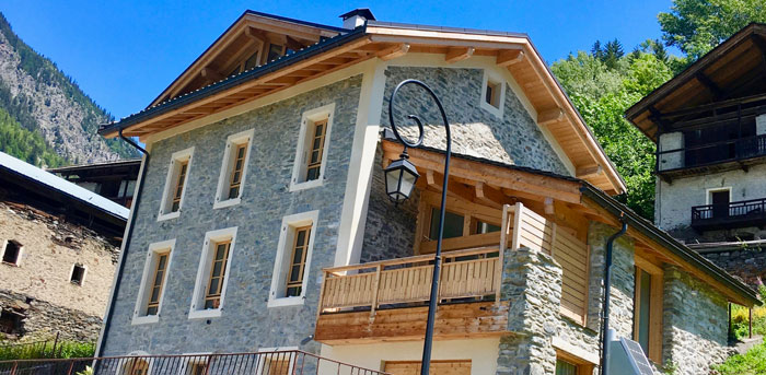 Garder l'esprit de l'ancienne école en maison familliale accueillante et moderne